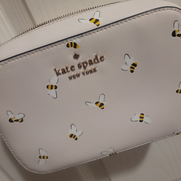 FINAL SALE Kate Spade Bee Purse - Picture 2 of 7
